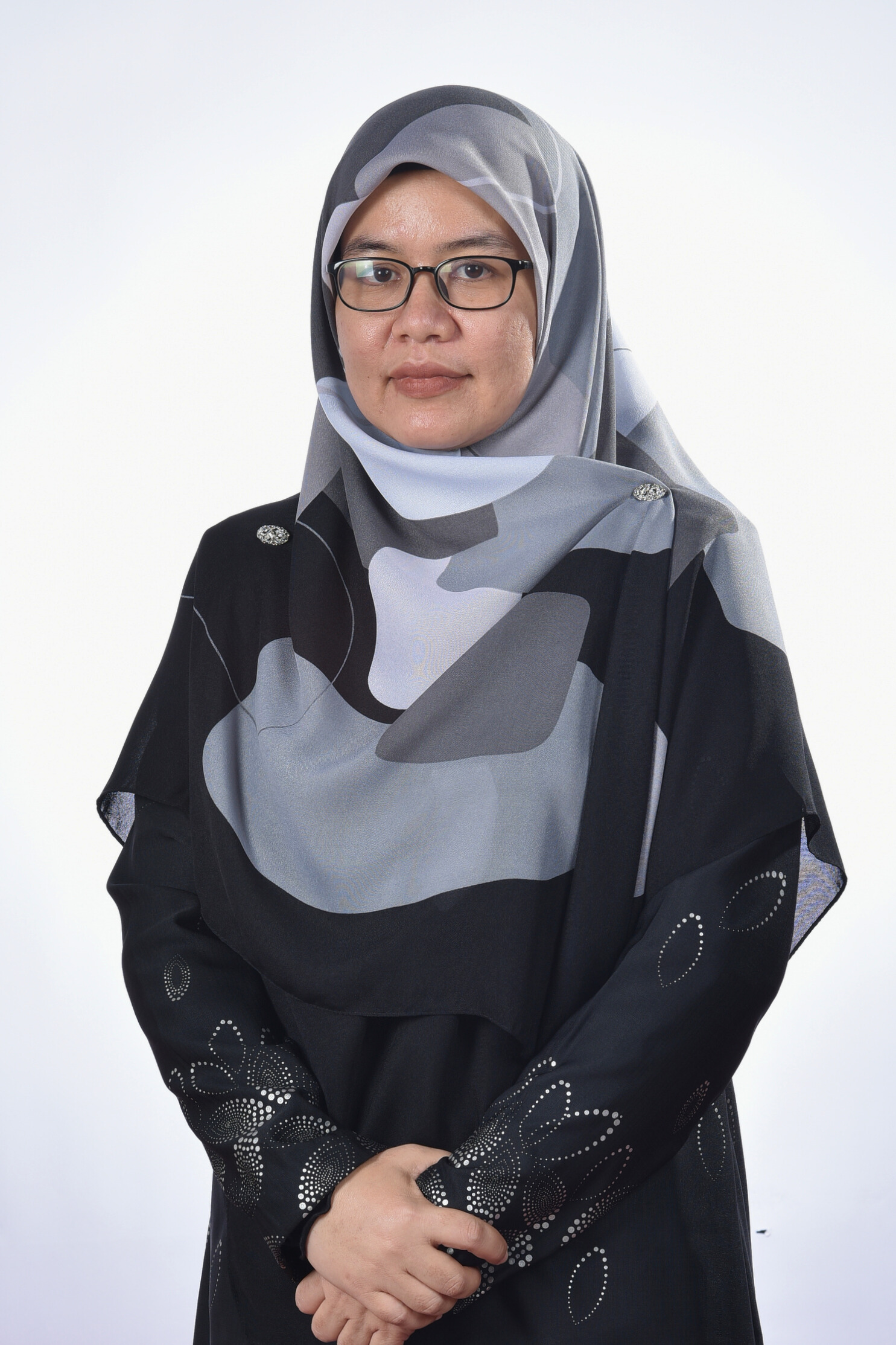 Pn. Shahrizan Binti Salam